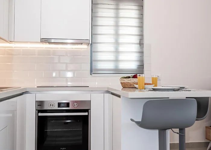 Apartament Anesis Town *